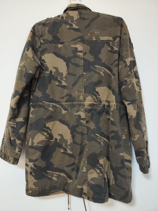 Parkas camuflaje verde T/S Stradivarius