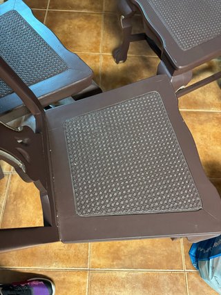 mesa comeeor mas sillas para restaurar