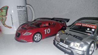 Coches Scalextric Seat y Mercedes