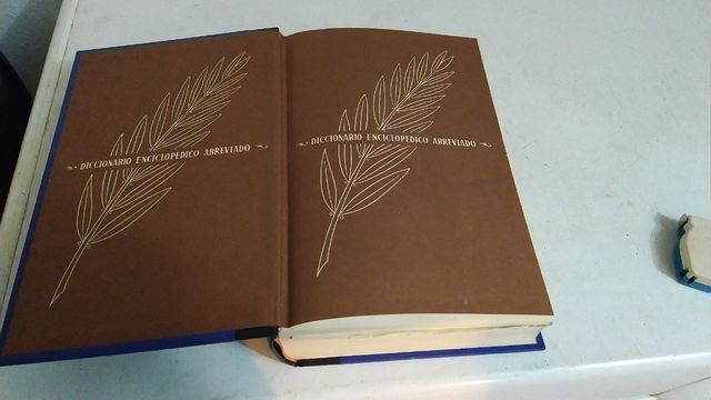 Diccionario enciclopédico abreviado