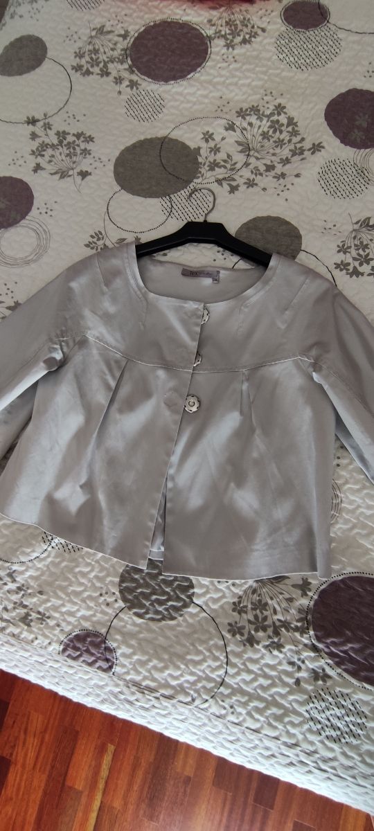 Chaqueta crop. Bolero. Torera. Chaqueta corta.