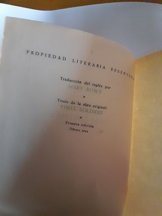 Libro tres soldados