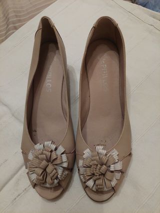 Zapatos casi nuevos