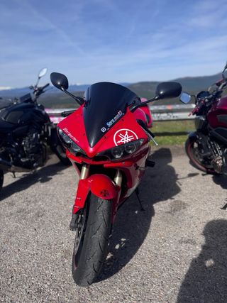 YAMAHA R6 YZF