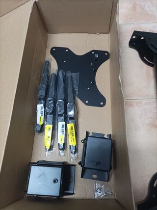 Soporte TV techo raso