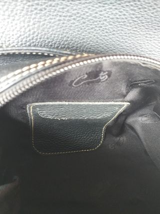 Bolso de piel autentica.