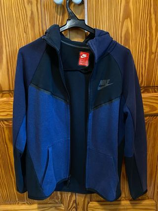 Ropa / chaqueta nike