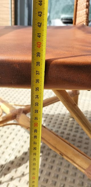 Silla vintage cuero y mimbre