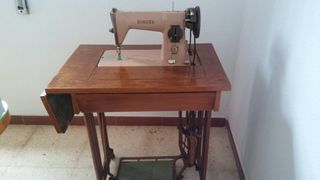 Máquina coser antigua Singer