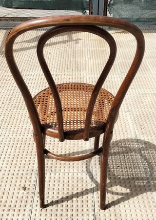 Silla estilo thonet