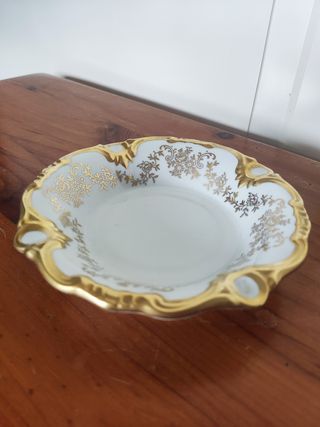 Platito decorativo dorado marca WEIMAR