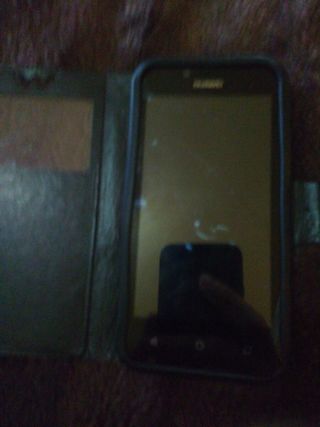 Huawei Y560-L01 8GB Android 5 con funda