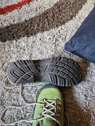 Scarpe simil tracking