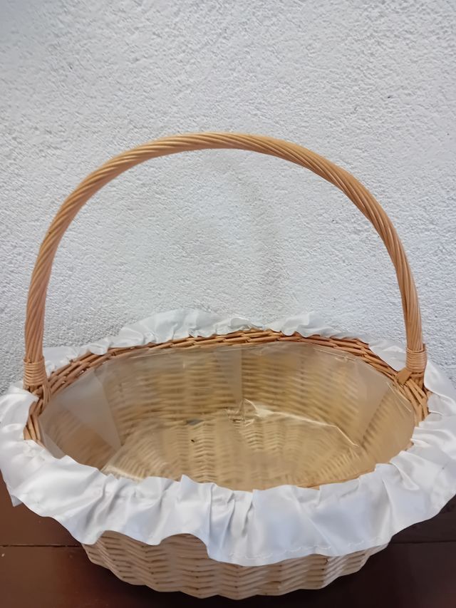 Cesta de mimbre