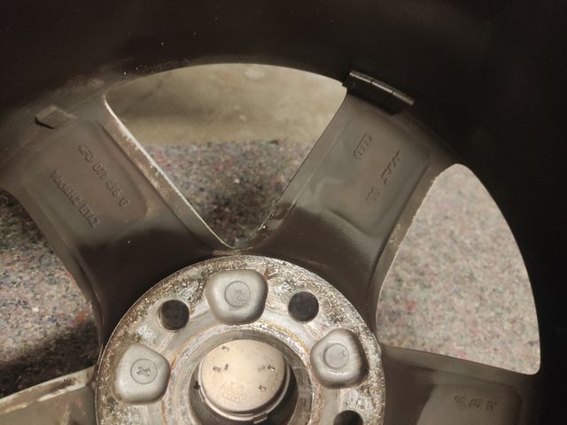 1x Cerchio 16" Audi A6  4F0071496G