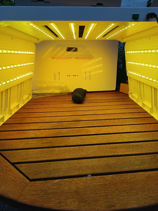 Dispositivo de terapia de luz de 6 colores cuerpo