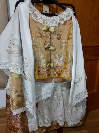 Traje de fallera
