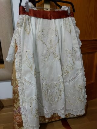 Traje de fallera