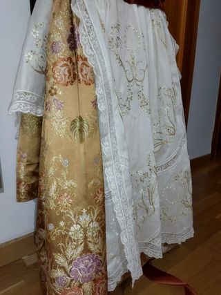 Traje de fallera