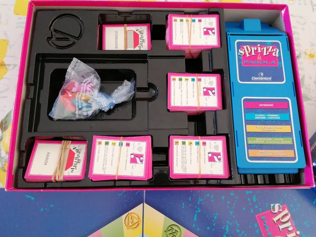 Gioco società Sprizza la parola