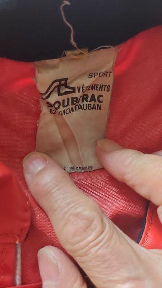 Mono de lluvia de moto