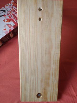 JAMONERO DE MADERA Y HERRAJES COLUMNA CURVADA