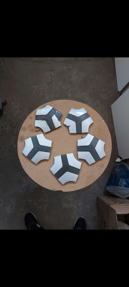 Tapacubos Opel Corsa