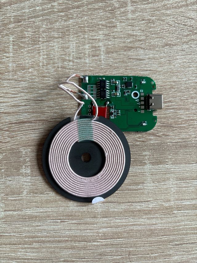 Placa de Carga Inalambrica USB-C