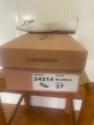Manoletinas de piel nuevas 37 miMao