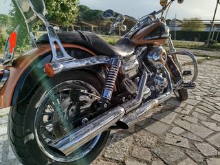 Harley Davidson Dyna Súper Glide Custom
