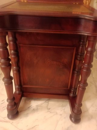 Escritorio Davenport victoriano