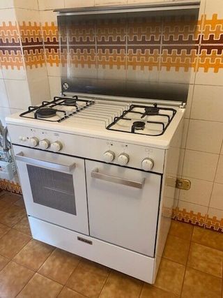cucina a gas con forno elettrico