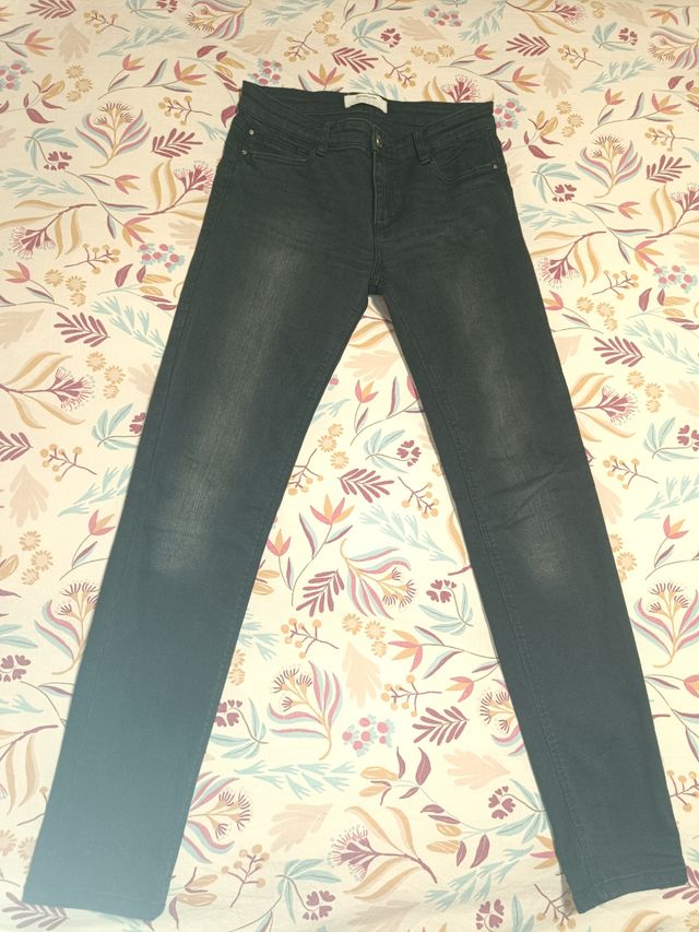 Vaquero negro estilo desgastado Talla 36