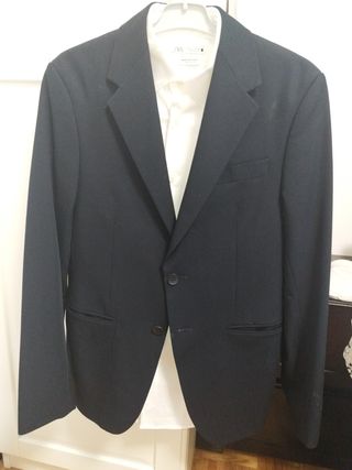 Traje ZARA