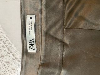Falda midi Zara