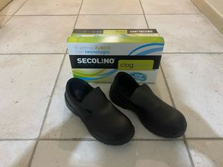 Zuecos de mujer para uso laboral