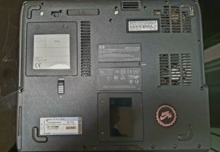 Ordenador portatil HP antiguo. Piezas