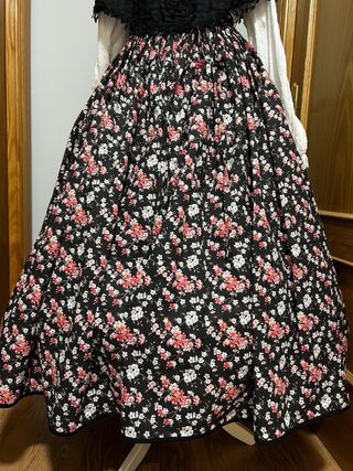 Falda baturra T/ 48-52 a estrenar