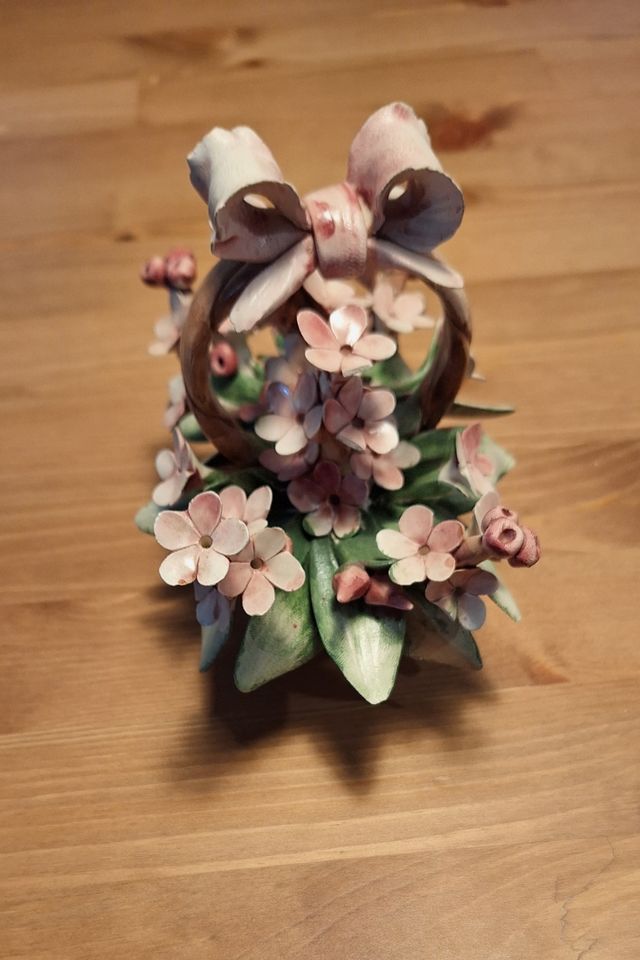 Cesta flores Capodimonte