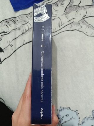 Cincuenta sombras más oscuras-E.L. James