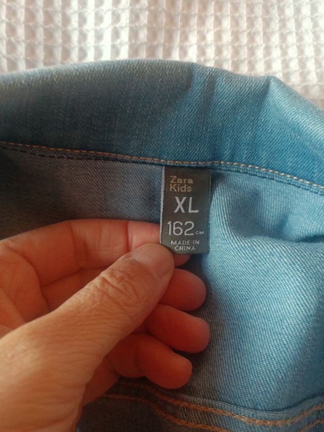 Chaleco zara talla 162 cm