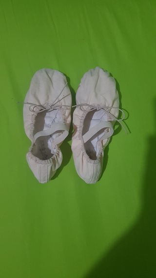 Puntas de ballet suaves y medias rosas