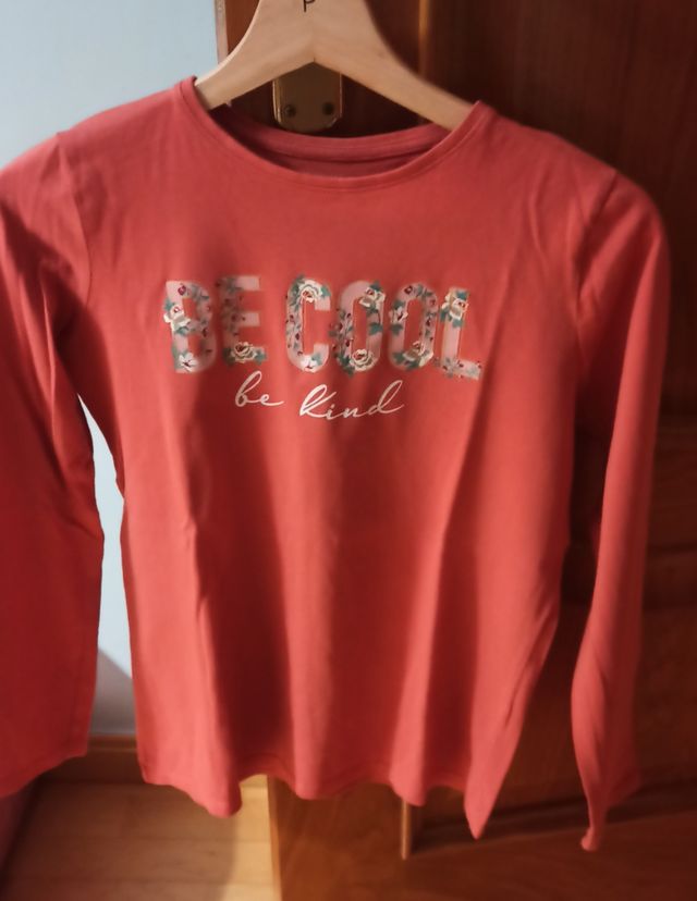 camiseta niña marca Primark