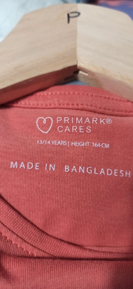 camiseta niña marca Primark