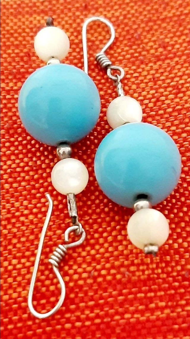 Pendientes largos turquesas y cuarzo