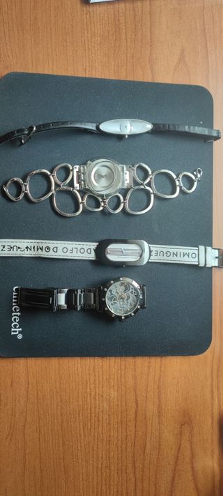 4 relojes