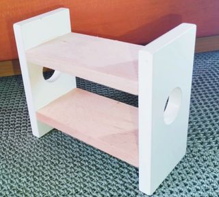 Muebles de madera para casas de muñecas