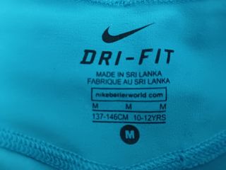 Nike. Leggins deportivos 3/4. Niña 10-12 años