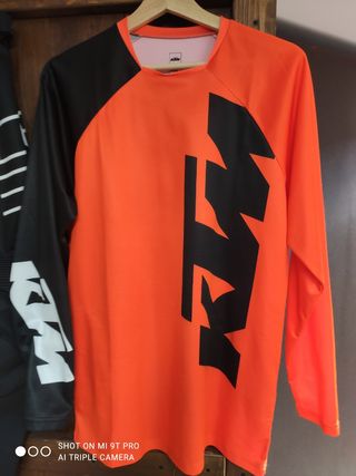 Equipación de enduro acerbis