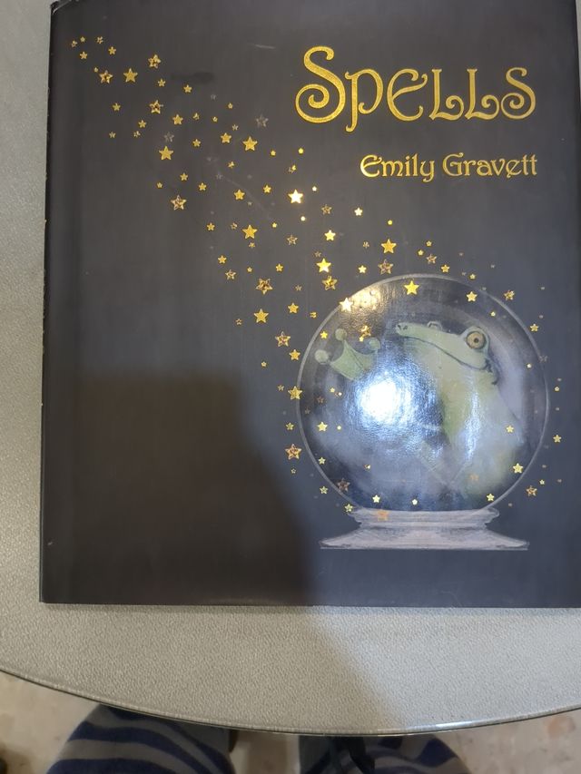English book 📚 Spells macmilan